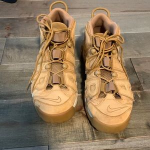 Nike Uptempo wheat Mens shoe size 12